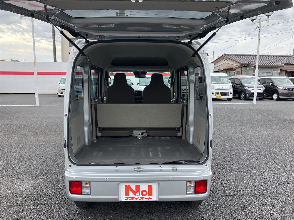 ニッサン　NV100クリッパーバン　DXセーフティP10枚目