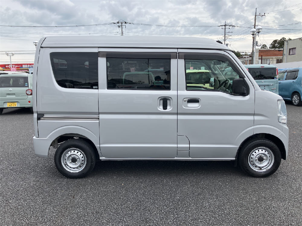 ニッサン　NV100クリッパーバン　DXセーフティP3枚目