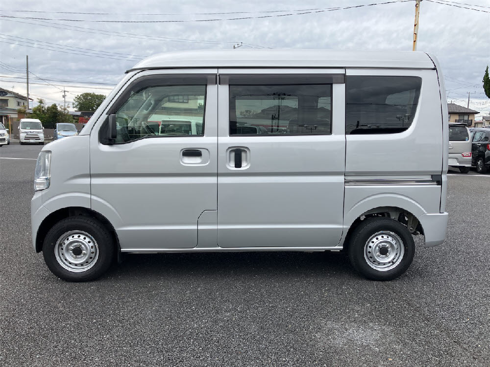 ニッサン　NV100クリッパーバン　DXセーフティP4枚目