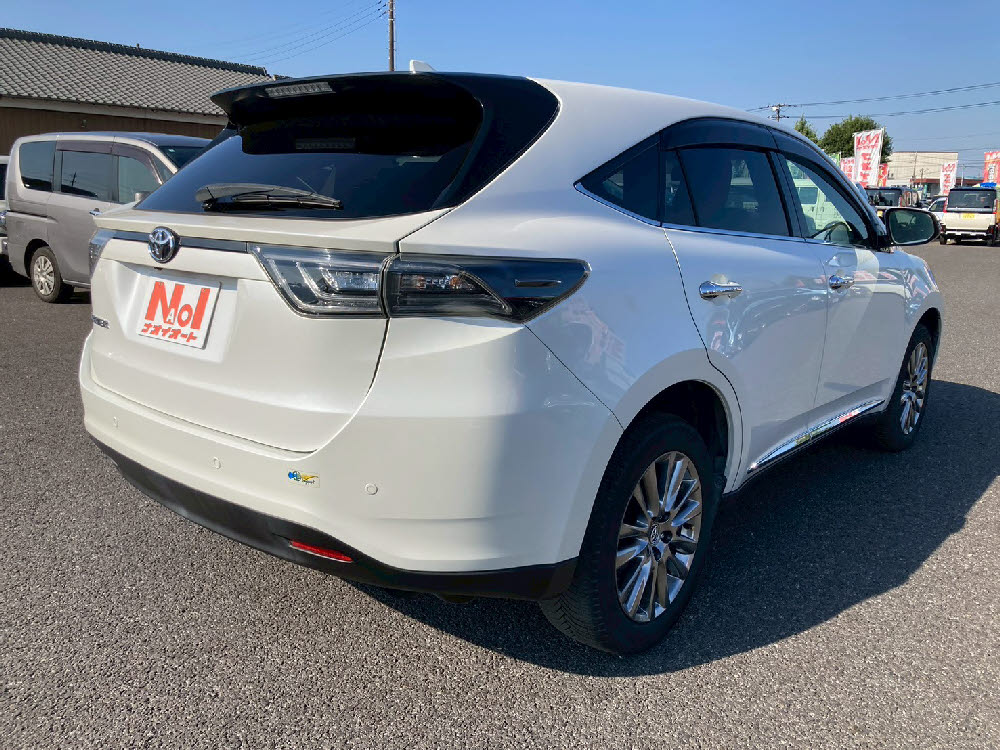 トヨタ　ハリアー　プレミアムアドバンスドパッケージ4枚目