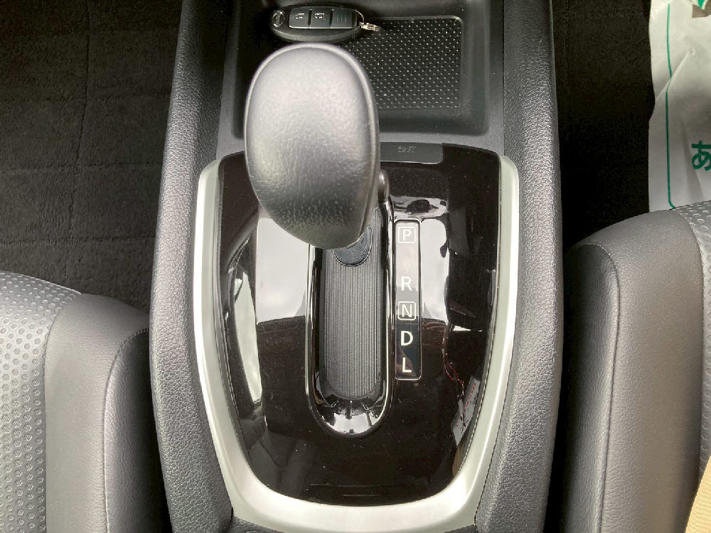 ニッサン　エクストレイル　20Xエマブレパッケージ17枚目