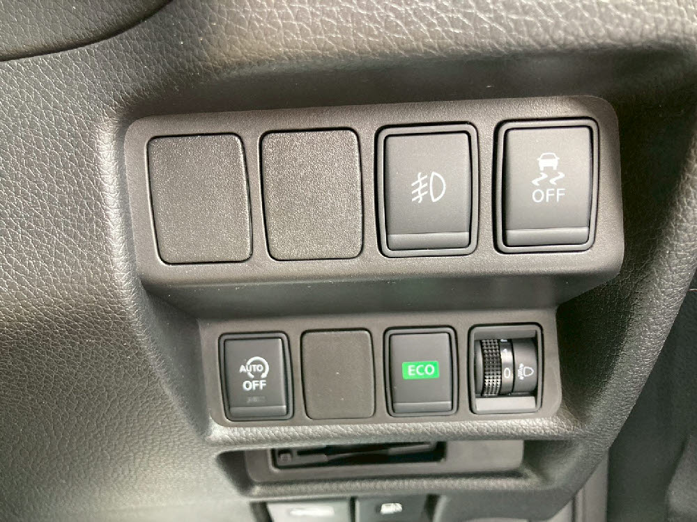 ニッサン　エクストレイル　20Xエマブレパッケージ18枚目