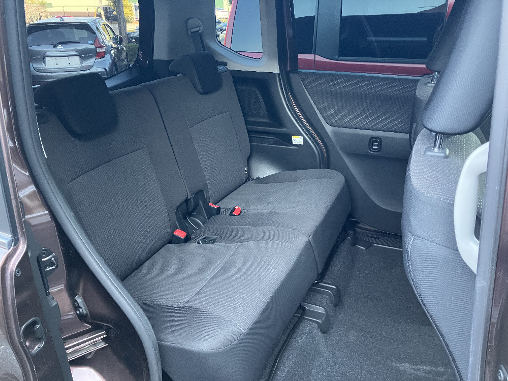 スズキ　ソリオ　G8枚目