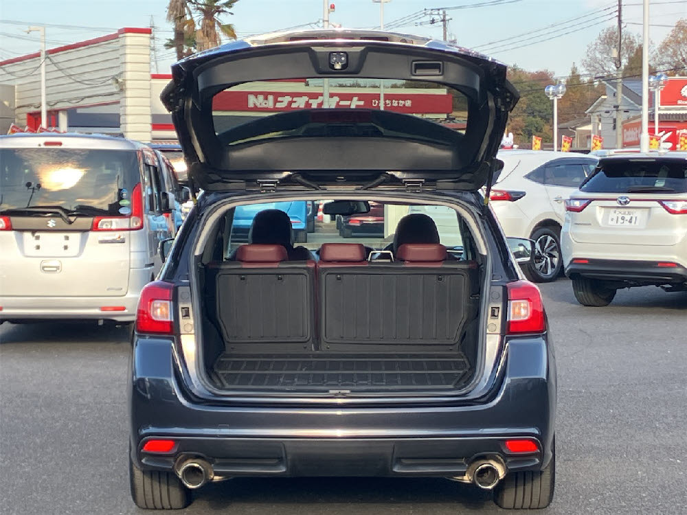スバル　レヴォーグ　4WD 1.6STIスポーツアイサイト10枚目