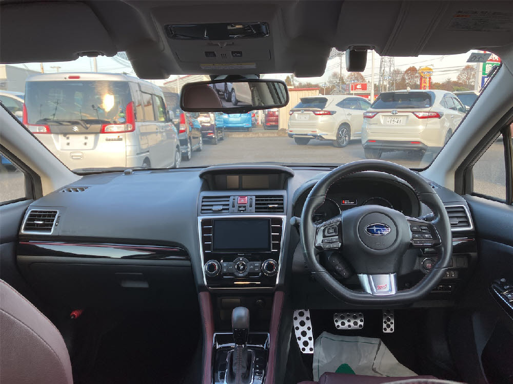 スバル　レヴォーグ　4WD 1.6STIスポーツアイサイト13枚目