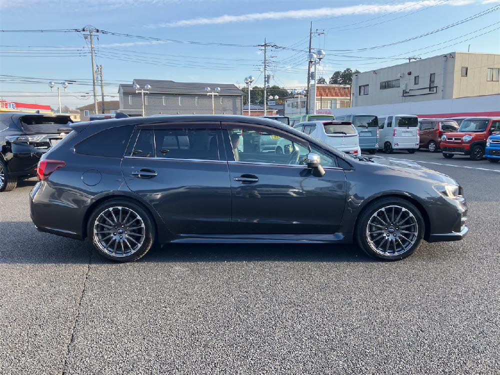 スバル　レヴォーグ　4WD 1.6STIスポーツアイサイト3枚目