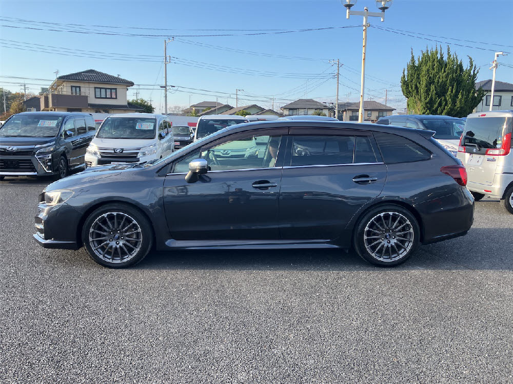 スバル　レヴォーグ　4WD 1.6STIスポーツアイサイト4枚目