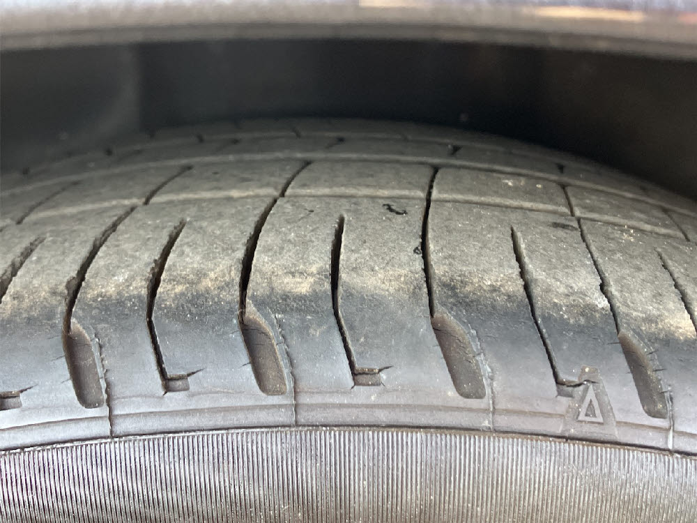 スバル　レヴォーグ　4WD 1.6STIスポーツアイサイト7枚目