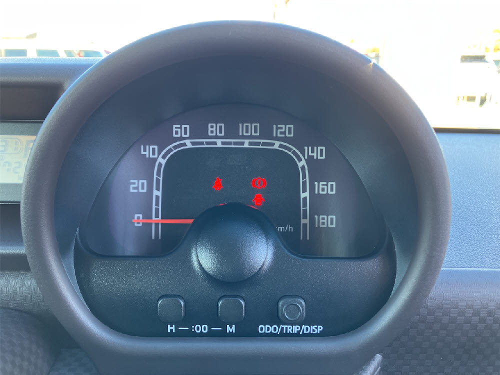 トヨタ　スペイド　Y17枚目