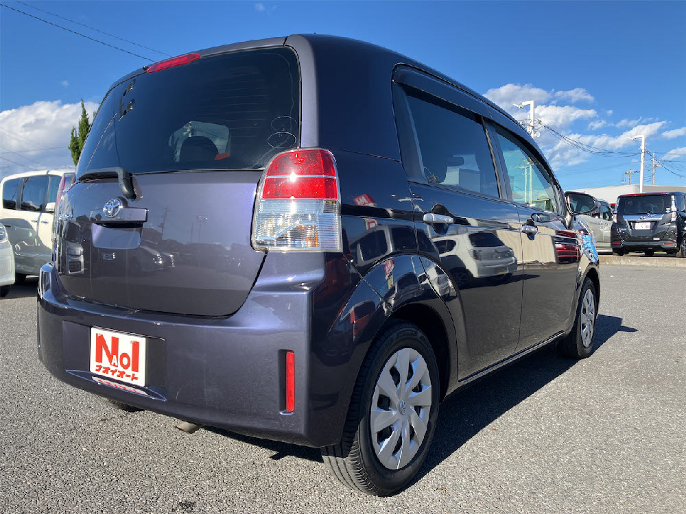 トヨタ　スペイド　Y6枚目