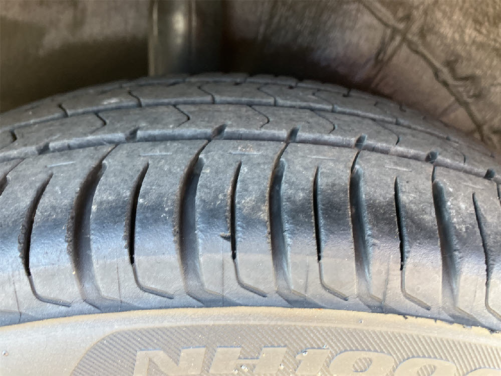 トヨタ　スペイド　Y7枚目