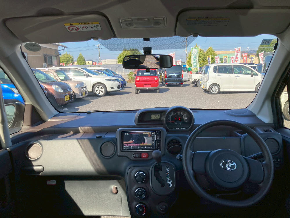 トヨタ　スペイド　F9枚目