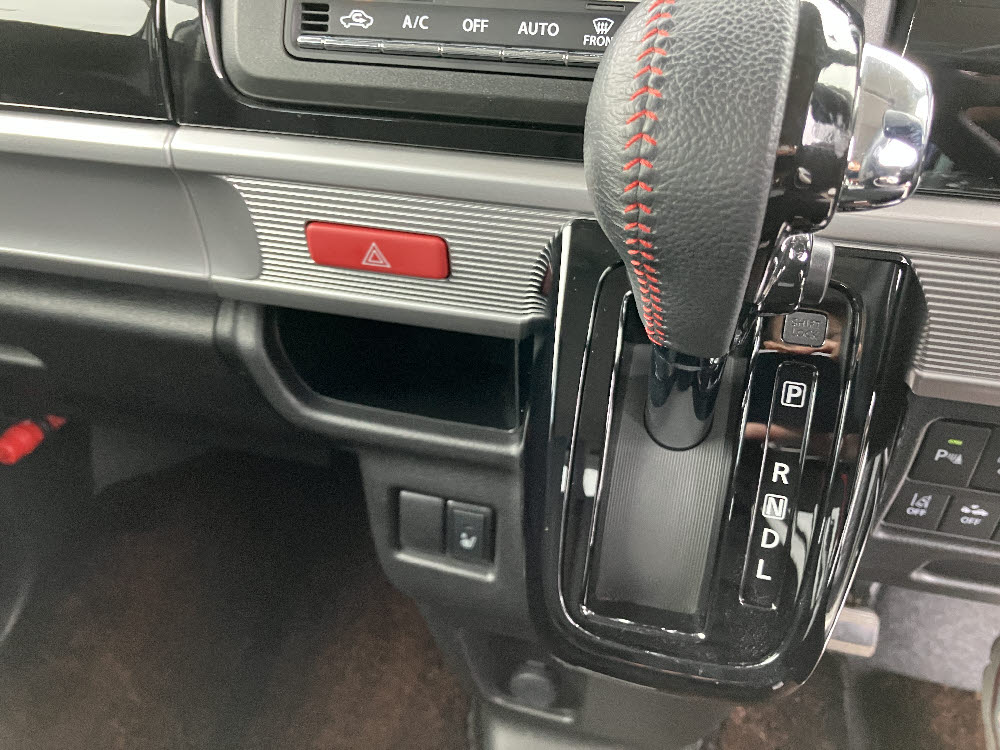 スズキ　スペーシアカスタム　ハイブリッドXS16枚目