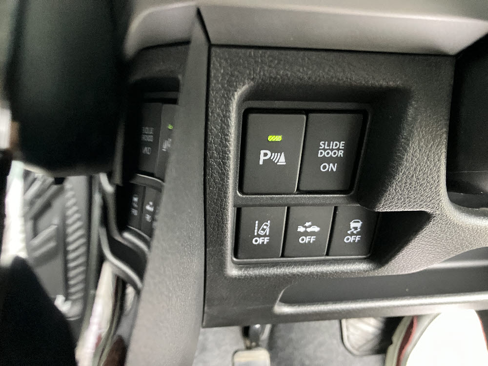 スズキ　スペーシアカスタム　ハイブリッドXS17枚目