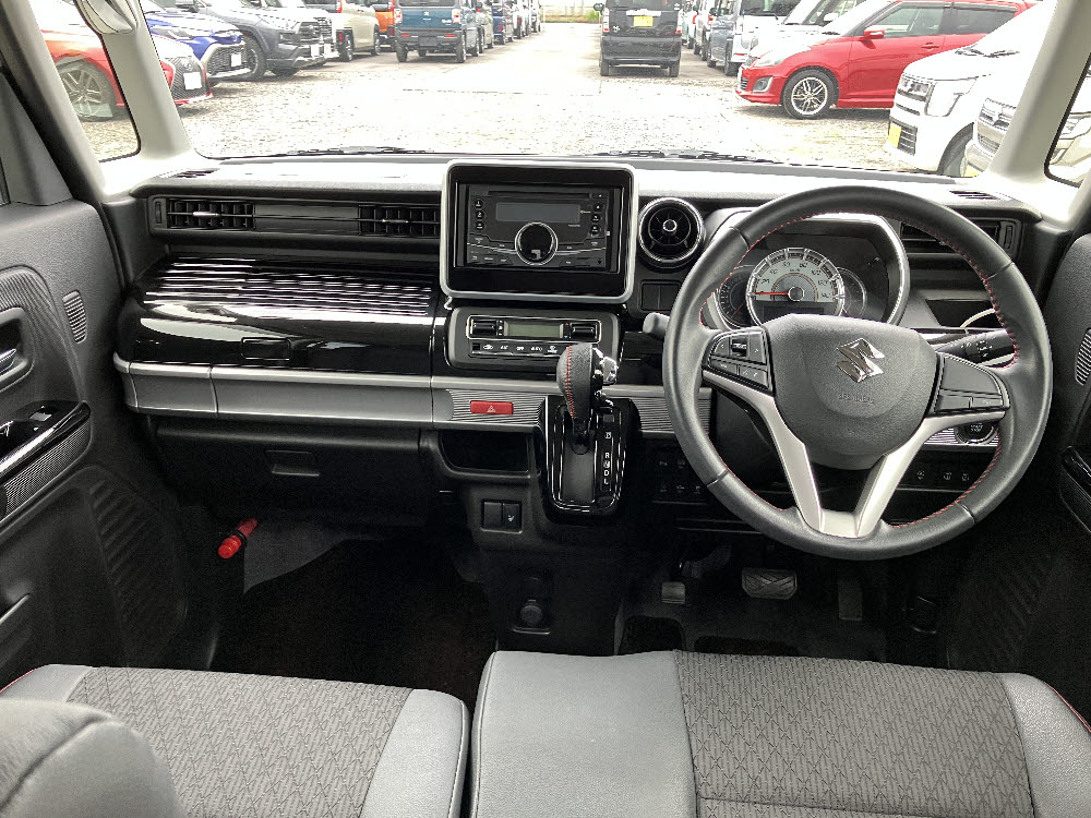 スズキ　スペーシアカスタム　ハイブリッドXS3枚目