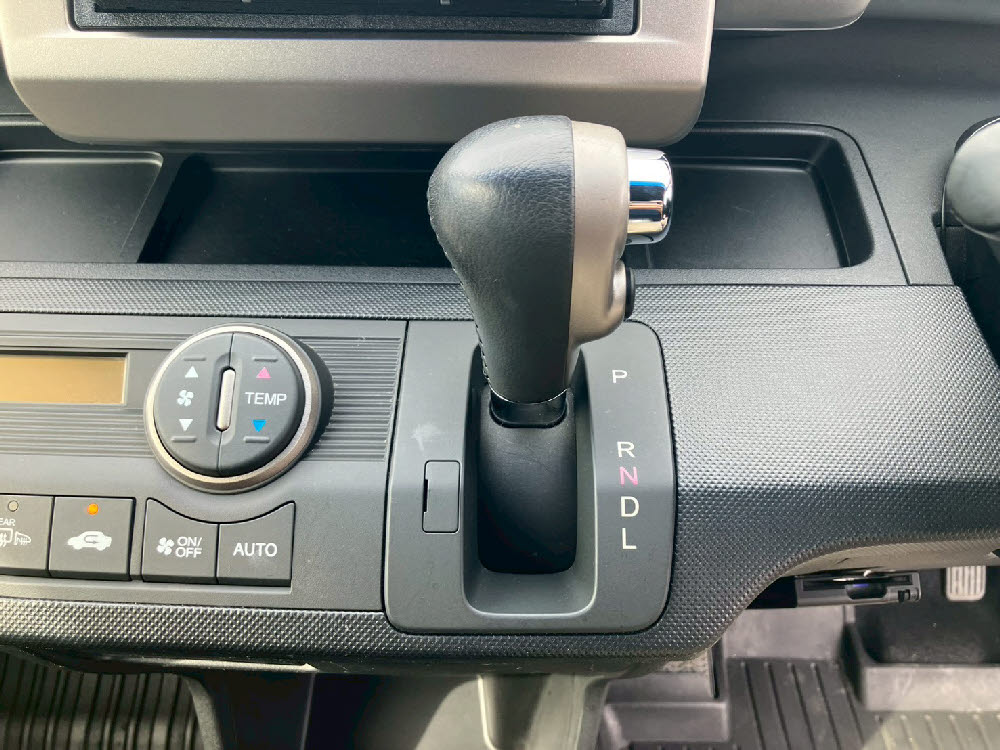 ホンダ　フリードスパイクHV　ジャストセレクション16枚目