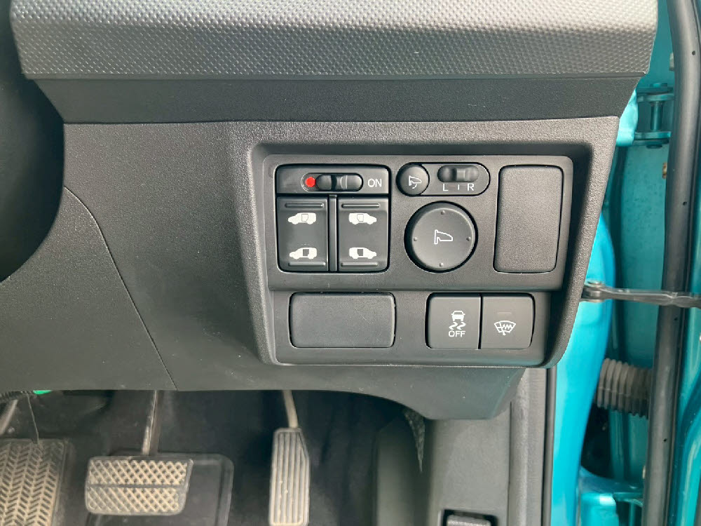 ホンダ　フリードスパイクHV　ジャストセレクション17枚目