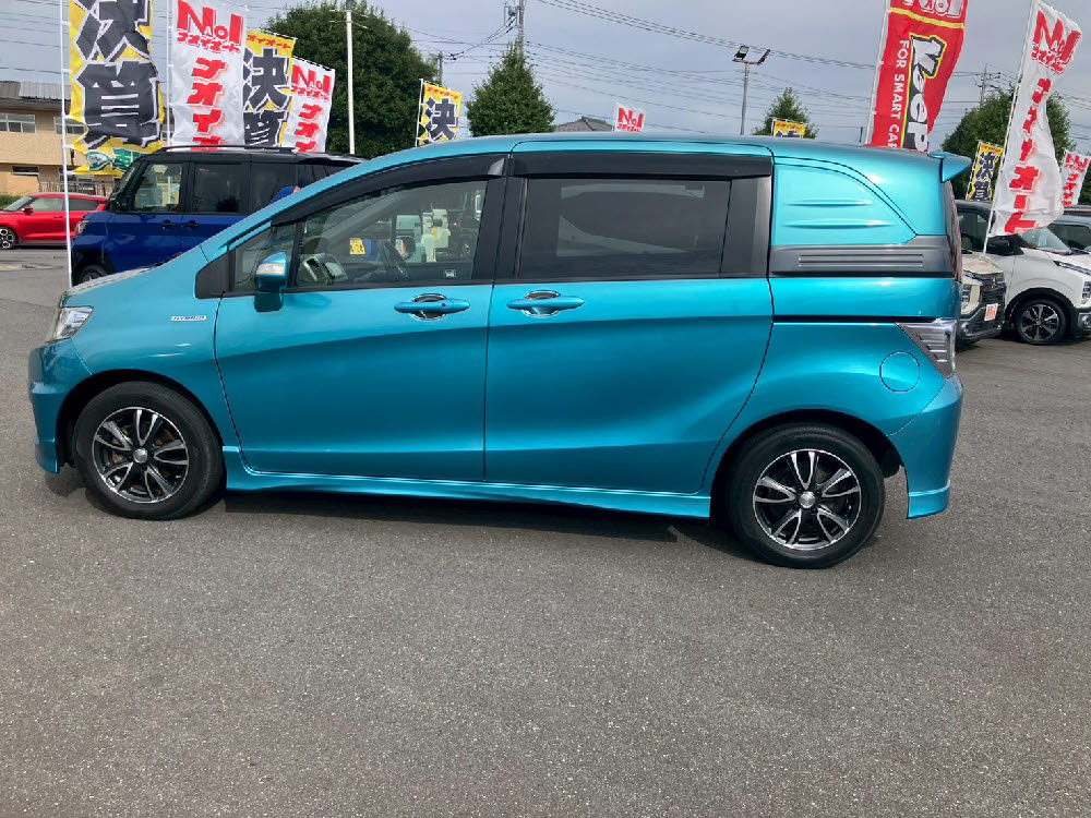 ホンダ　フリードスパイクHV　ジャストセレクション7枚目