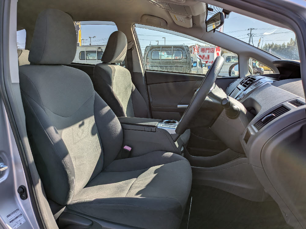 トヨタ　プリウスα　S12枚目