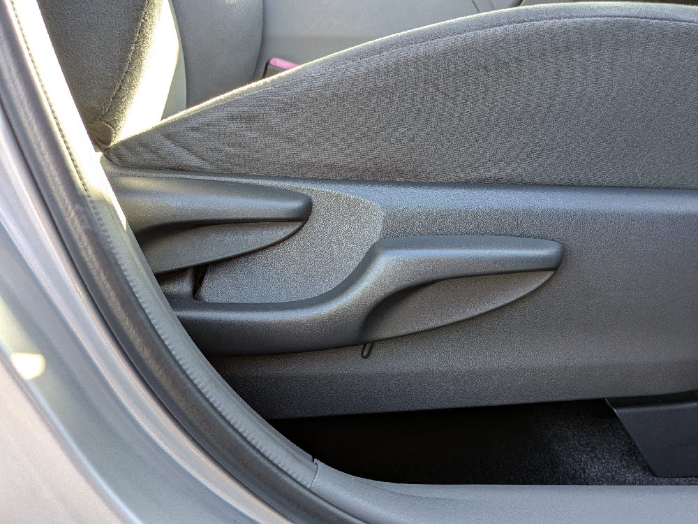 トヨタ　プリウスα　S13枚目