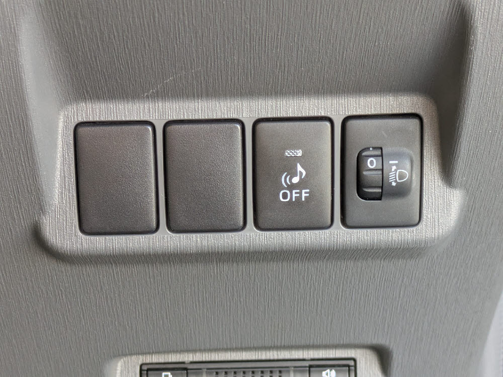 トヨタ　プリウスα　S15枚目