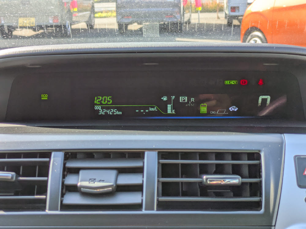 トヨタ　プリウスα　S17枚目