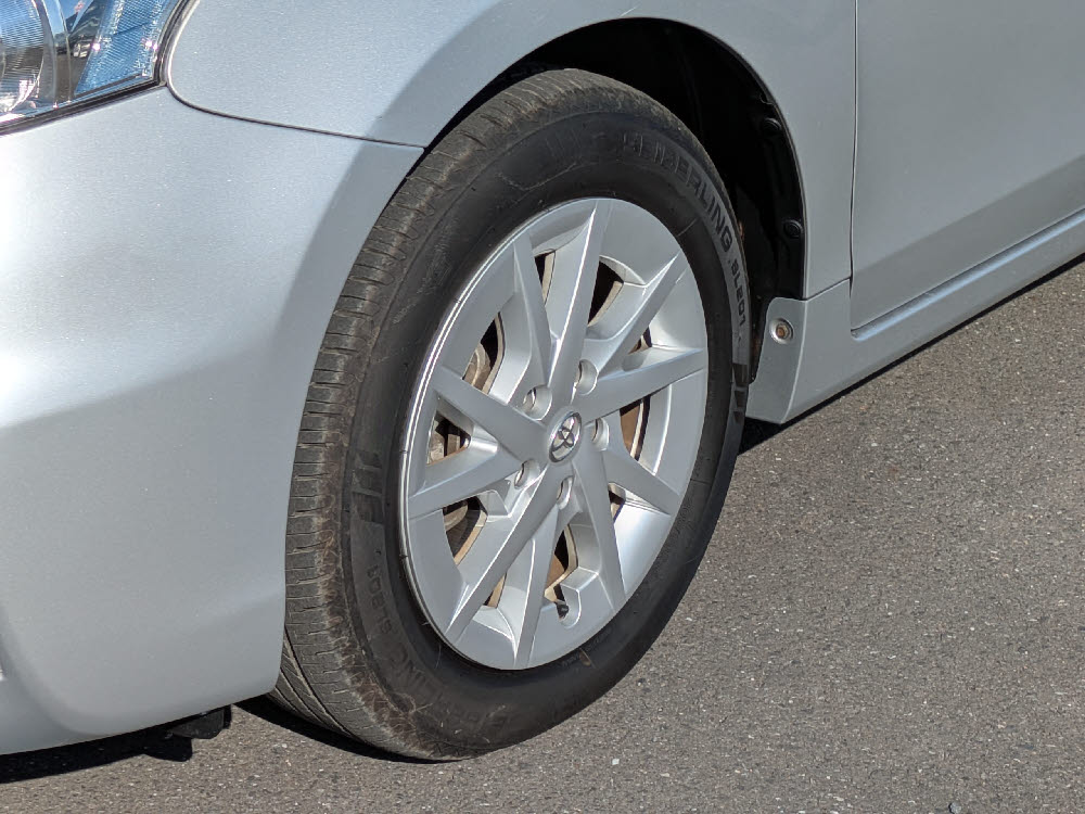 トヨタ　プリウスα　S8枚目