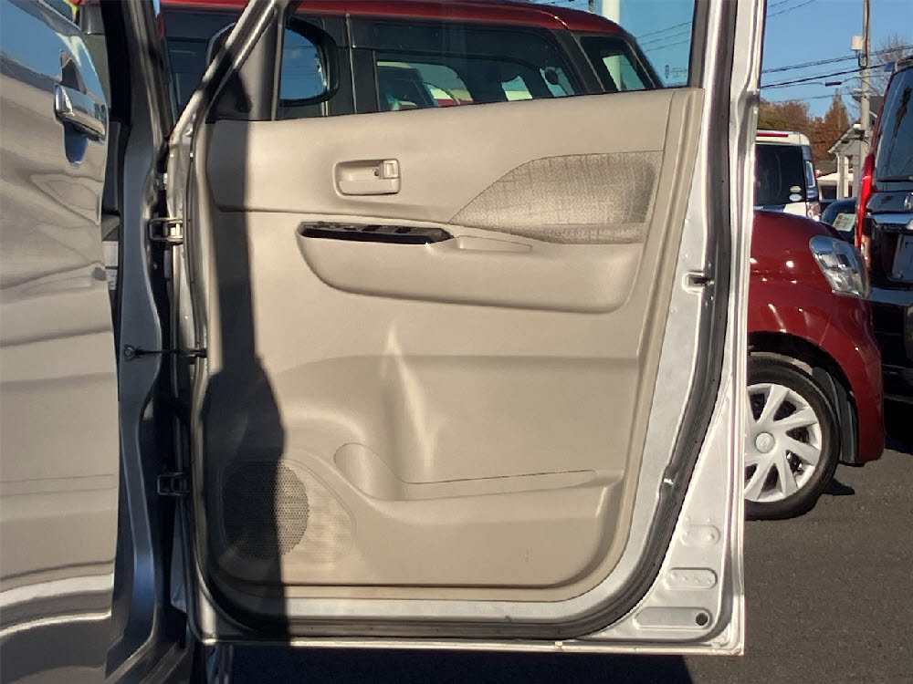 ニッサン　ルークス　X　4WD14枚目