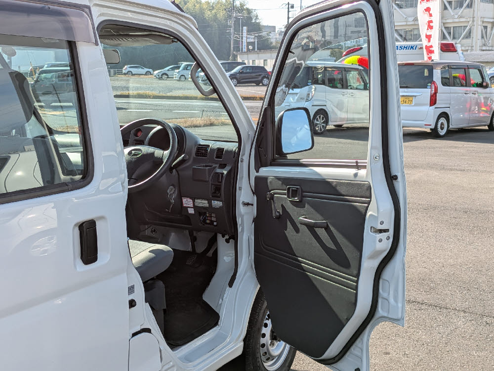ダイハツ　ハイゼットカーゴ　特装車　デッキバン11枚目