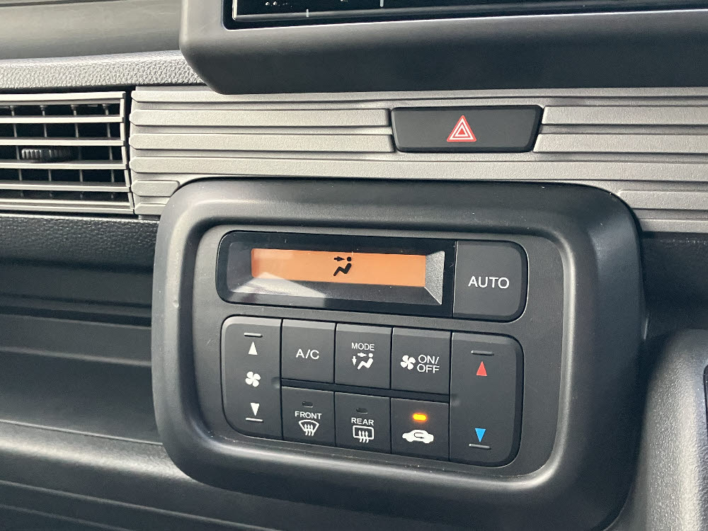 ホンダ　Ｎ ＶＡＮ　+STYLEFUN・ターボ16枚目