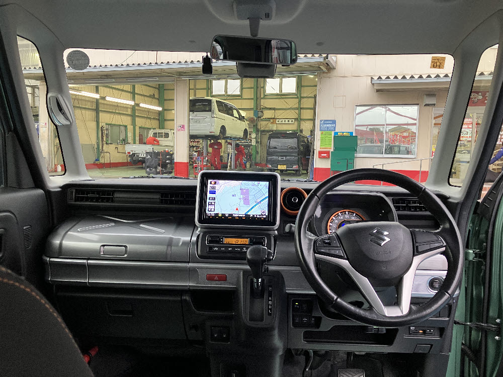 スズキ　スペーシアギア　ハイブリッドXZ10枚目