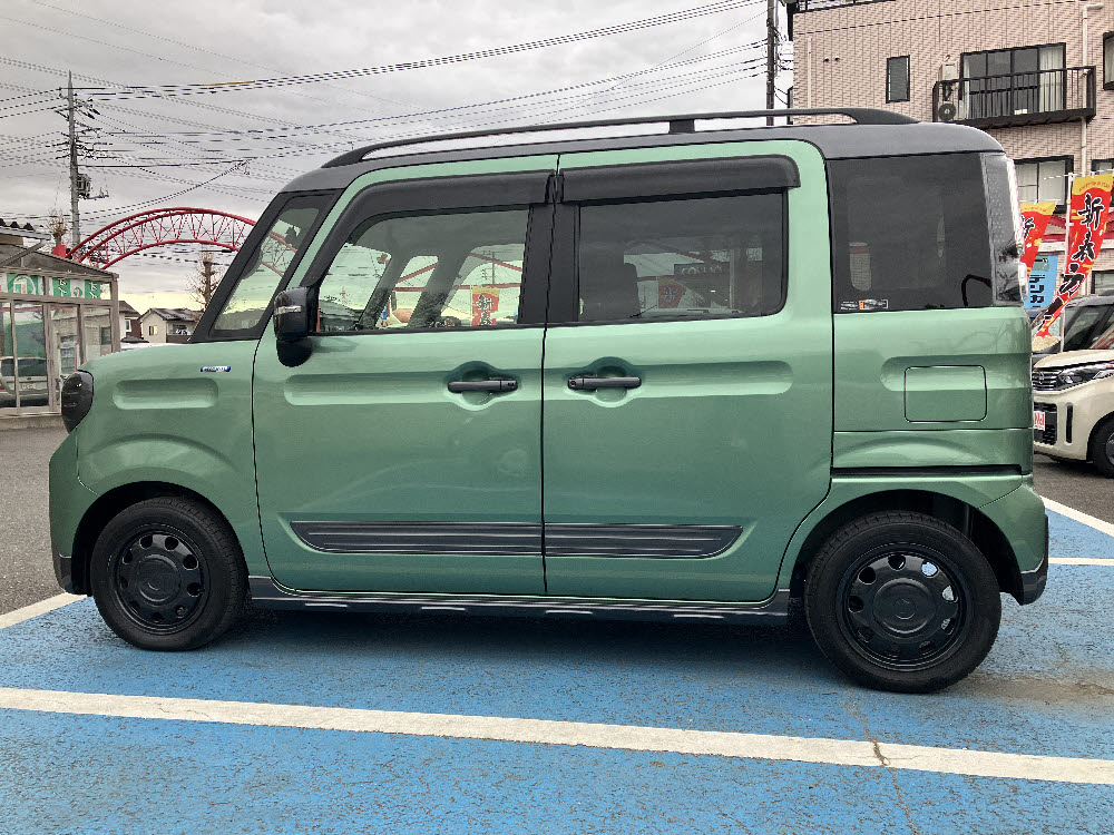 スズキ　スペーシアギア　ハイブリッドXZ7枚目