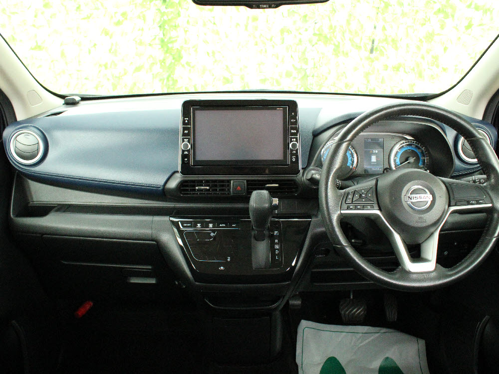 ニッサン　デイズ　ハイウェイスターX（9インチナビ）18枚目