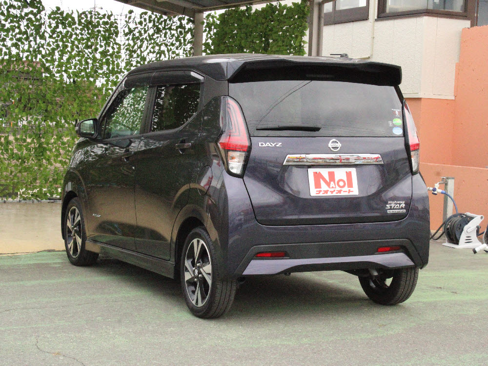 ニッサン　デイズ　ハイウェイスターX（9インチナビ）6枚目