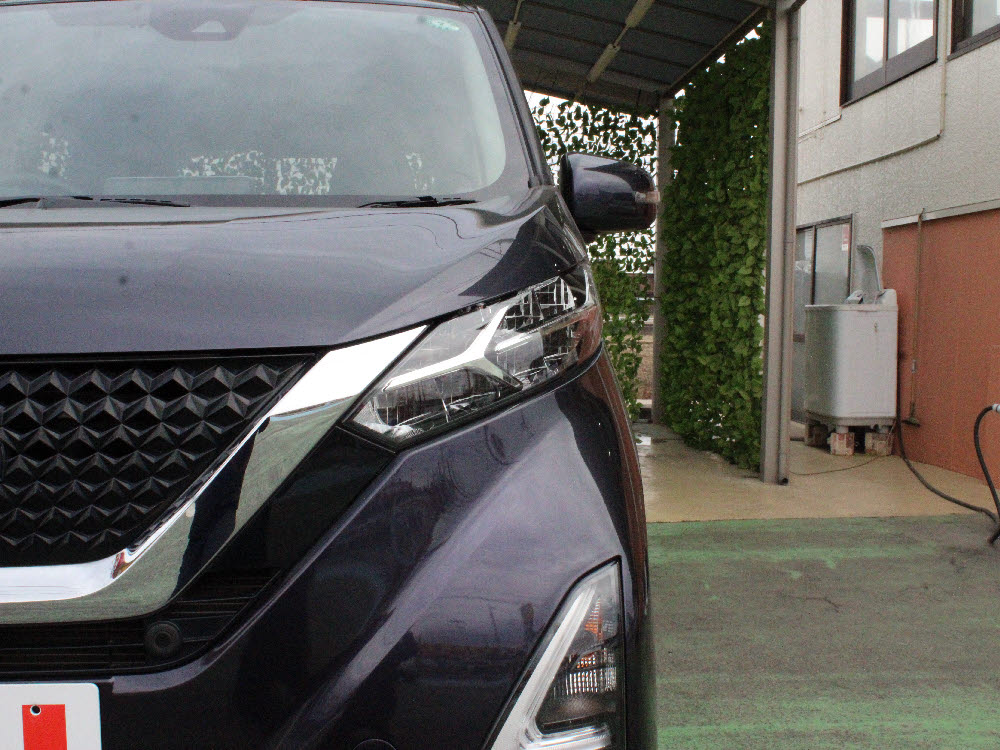 ニッサン　デイズ　ハイウェイスターX（9インチナビ）8枚目