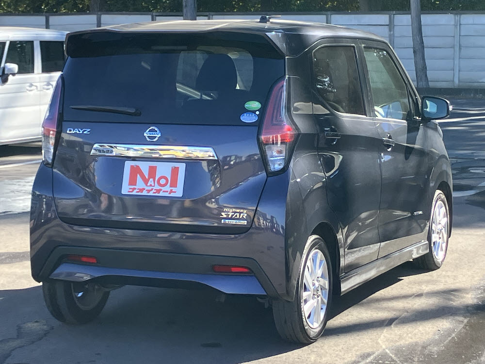 ニッサン　デイズ　ハイウェイスターX7枚目