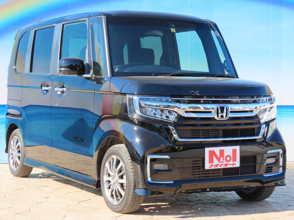 ホンダ　Ｎ ＢＯＸカスタム　L2枚目