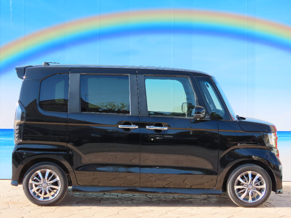 ホンダ　Ｎ ＢＯＸカスタム　L3枚目