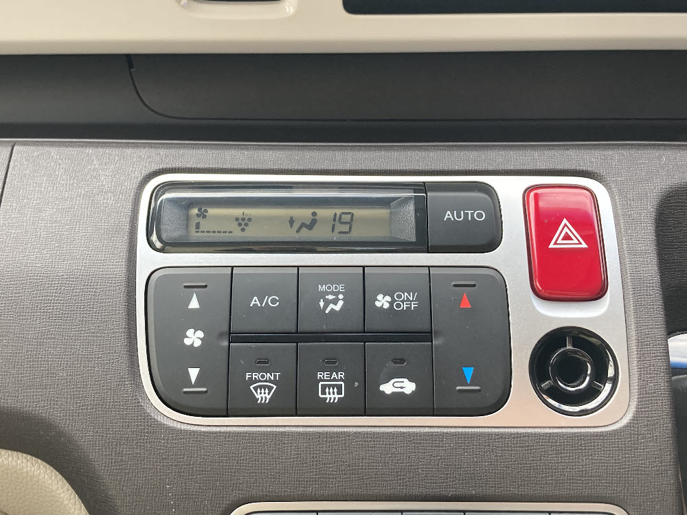 ホンダ　Ｎ ＯＮＥ　G・Lパッケージ15枚目