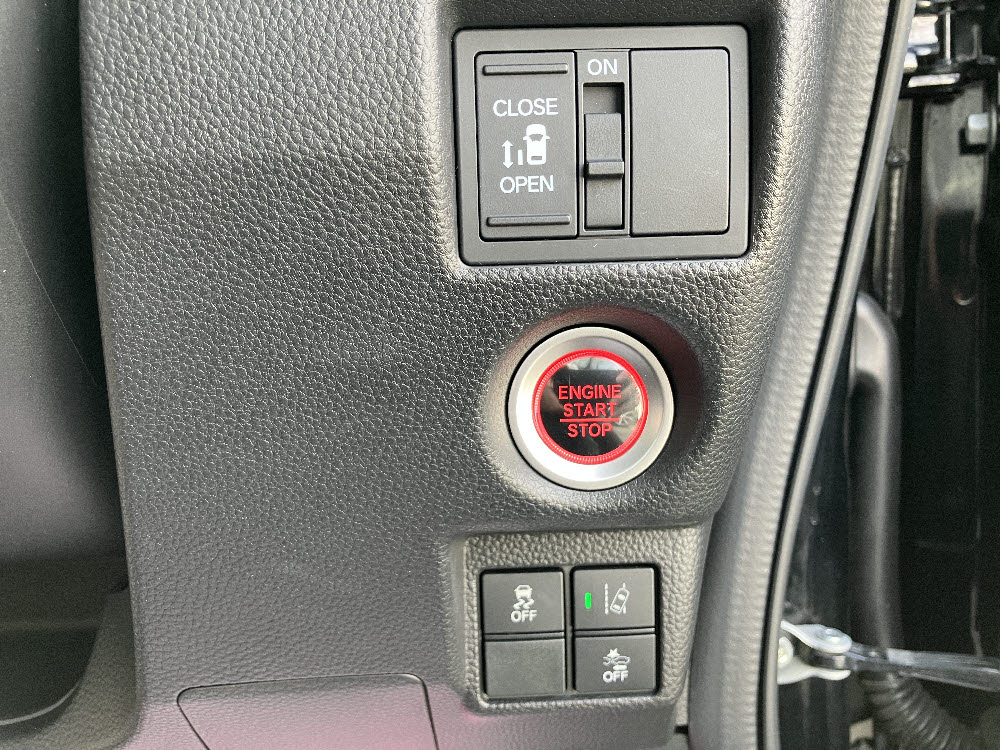 ホンダ　N BOXカスタム　G・Lホンダセンシング12枚目