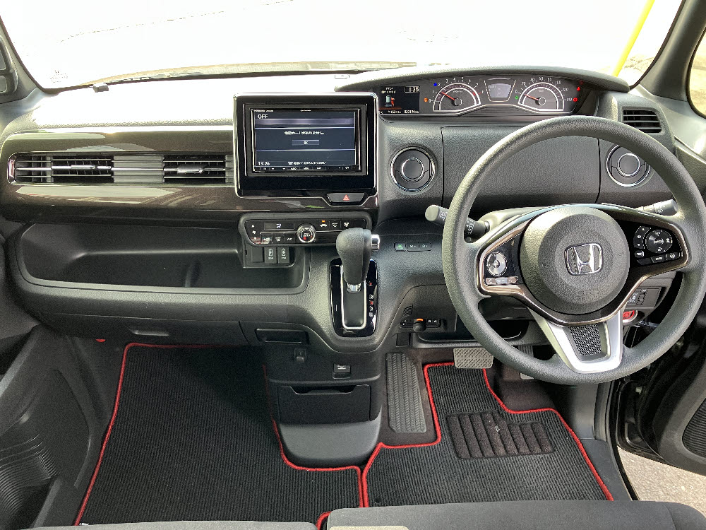 ホンダ　N BOXカスタム　G・Lホンダセンシング4枚目
