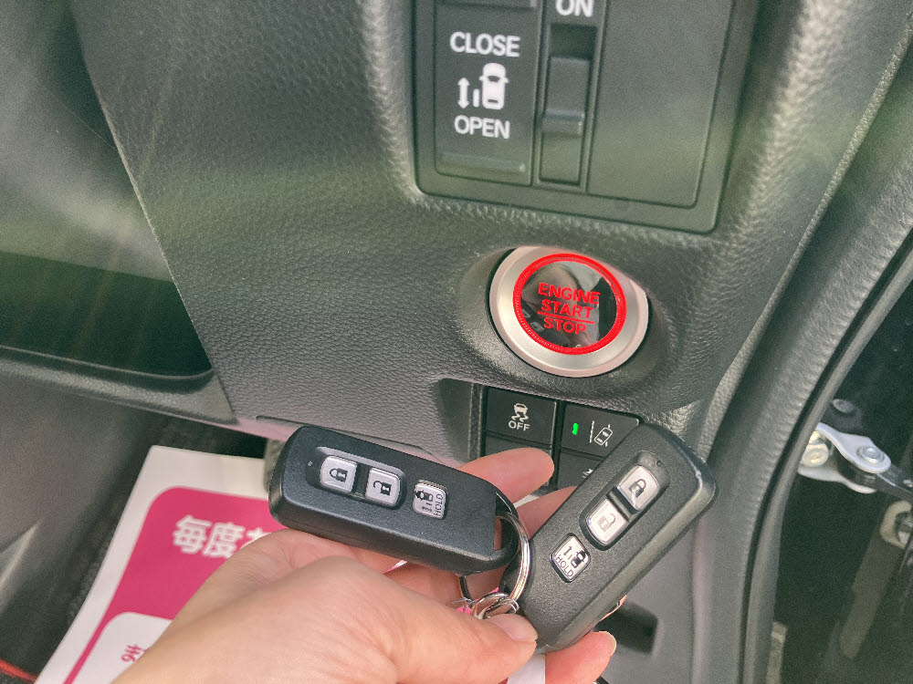 ホンダ　N BOXカスタム　G・Lホンダセンシング7枚目