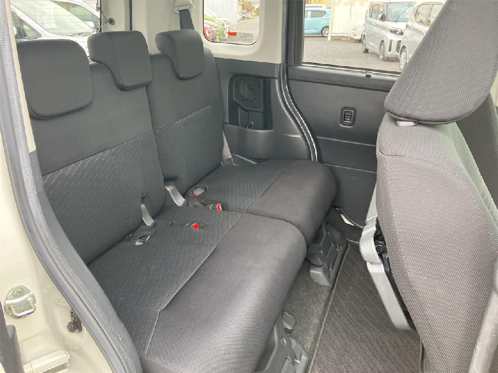 トヨタ　ルーミー　GS8枚目