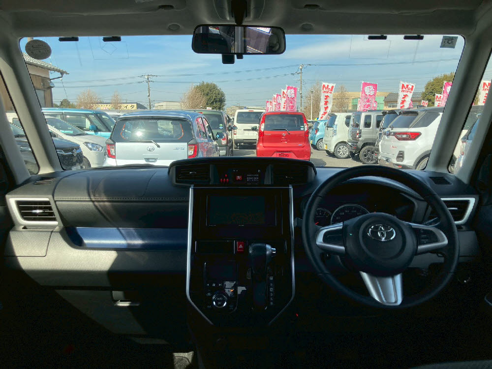 トヨタ　タンクカスタム　G10枚目