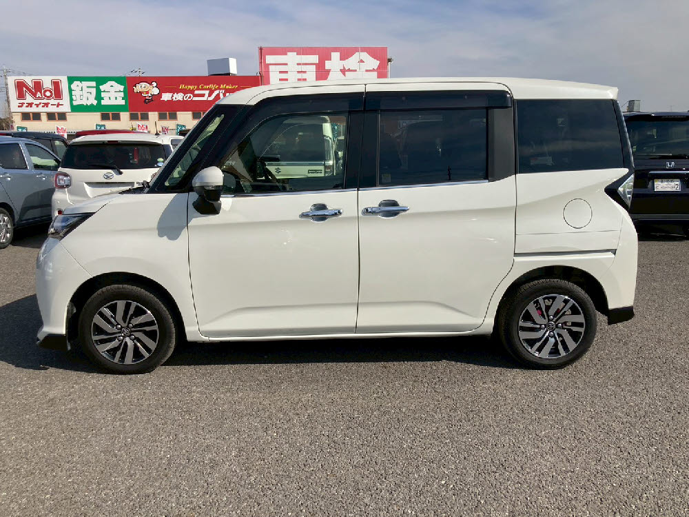 トヨタ　タンクカスタム　G7枚目