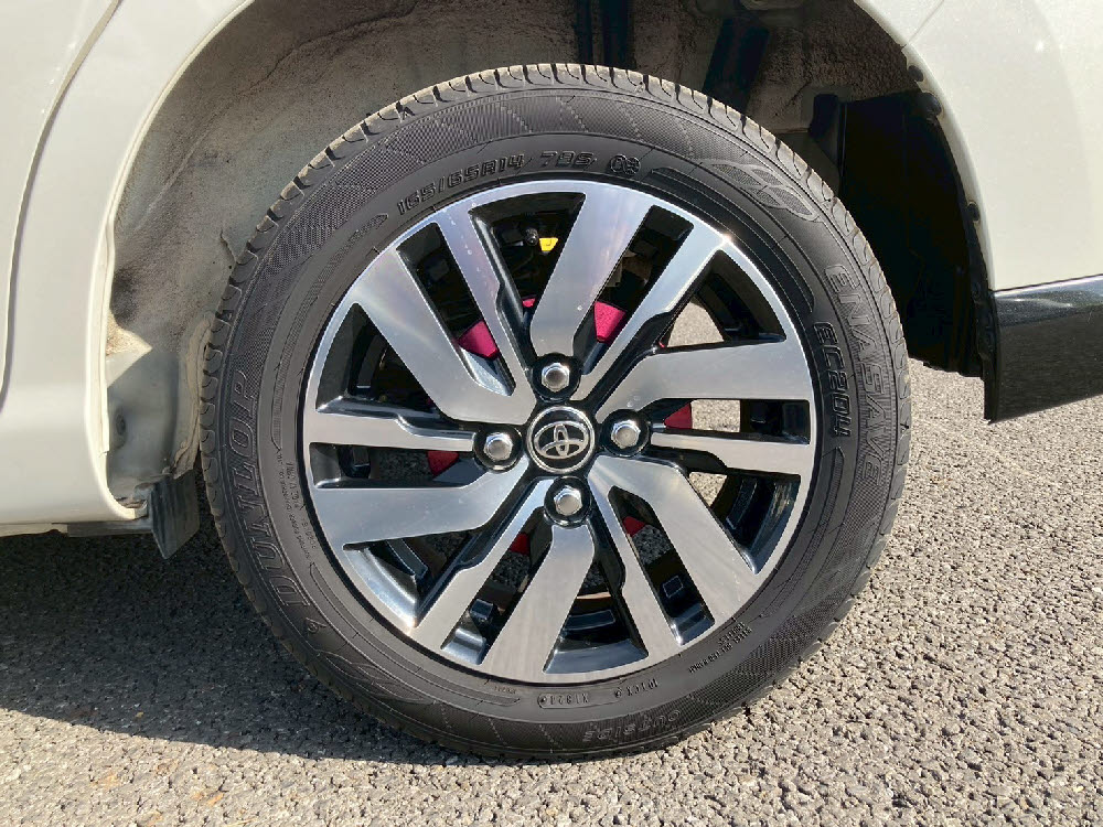 トヨタ　タンクカスタム　G8枚目