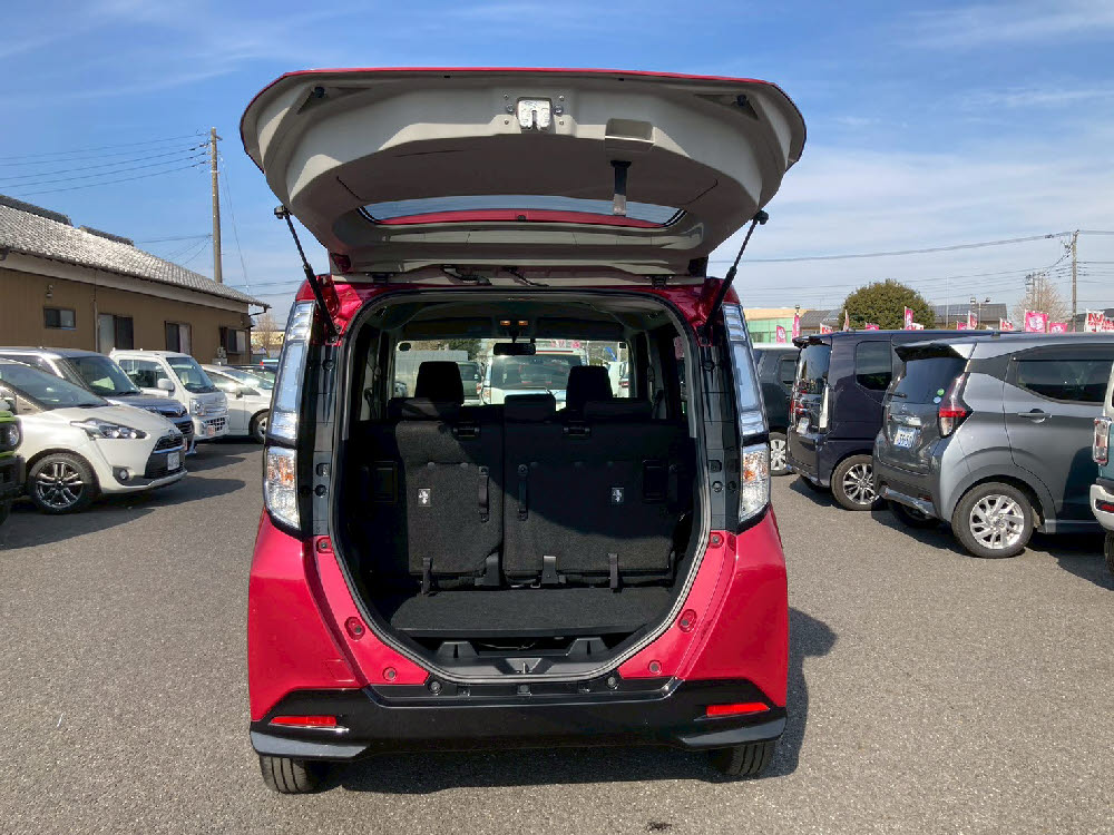 トヨタ　タンクカスタム　G9枚目