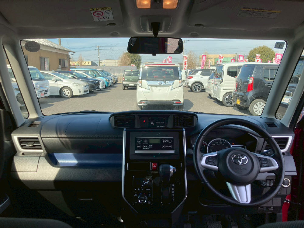 トヨタ　タンクカスタム　G10枚目