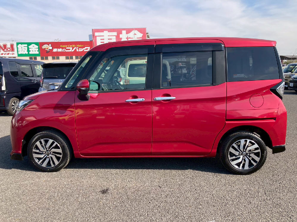 トヨタ　タンクカスタム　G3枚目