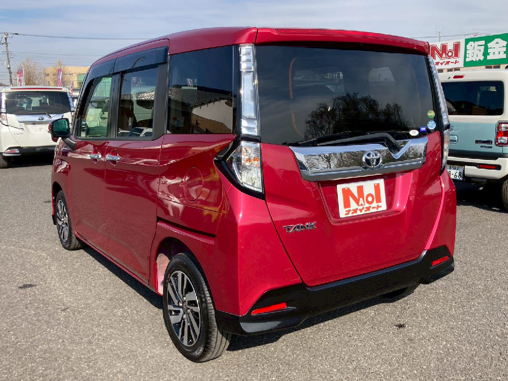 トヨタ　タンクカスタム　G6枚目